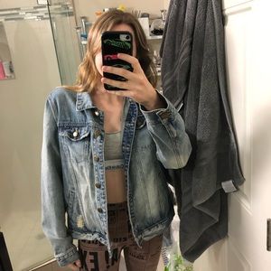 OVERSIZED DENIM JACKET